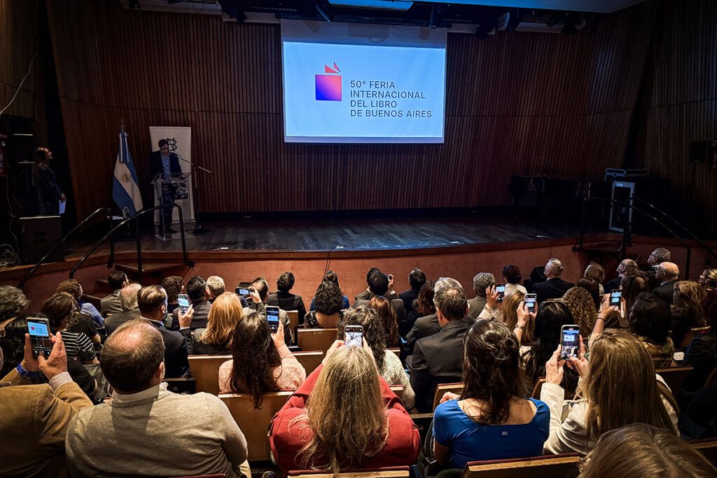 La Feria del Libro de Buenos Aires celebra su 50° aniversario 3 La Feria del Libro de Buenos Aires celebra su 50° aniversario
