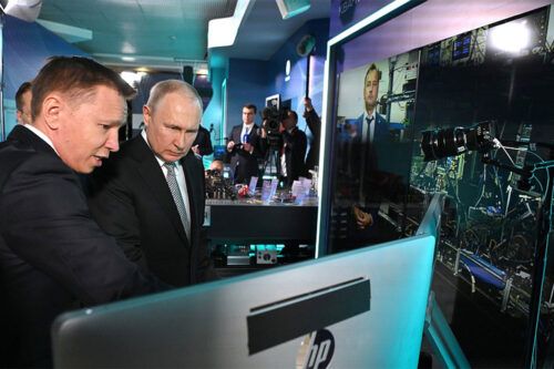 Calculadoras que susurran en cirílico: Rusia hace hablar a máquinas con acento propio