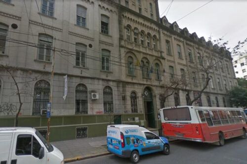 Cuatro heridos por una explosión en un colegio de Palermo