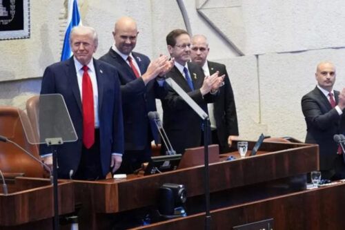Trump fue ovacionado en el Parlamento israelí y Netanyahu dijo que es “el mejor amigo que Israel jamás tuvo”