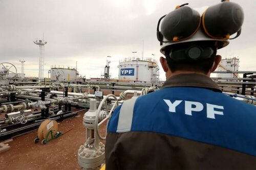 YPF busca su perfil con más acuerdos internacionales