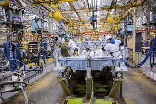 La producción y el empleo, bajo amenaza