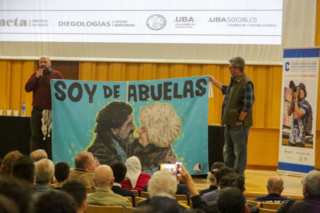 Entre el aula y la cancha: el amor por Diego se explica y se juega 2 Diego