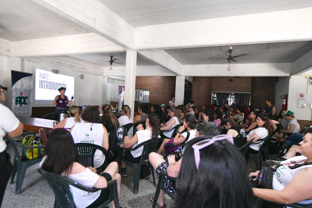 Desde Corrientes, un abrazo masivo por las políticas de género