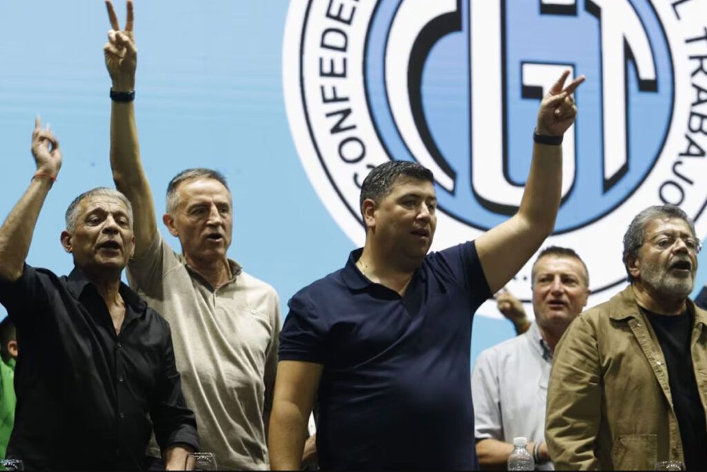 El plan oficial que apunta a arrasar con la organización sindical 1 El plan oficial que apunta a arrasar con la organización sindical