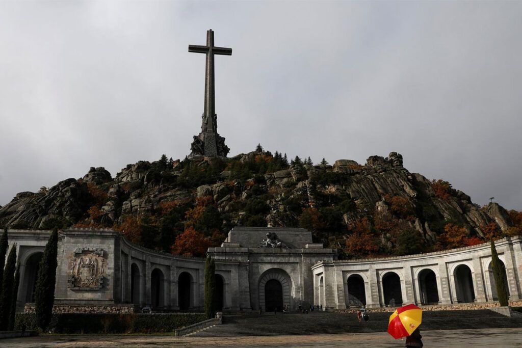 Manolo Gari: "El común denominador de estos 50 años del post franquismo es el olvido"