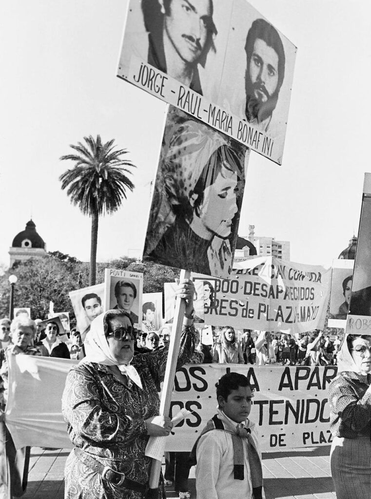 Ulises Gorini: “En tiempos oscuros, la figura de Hebe refulge como una guía para una nueva resistencia”