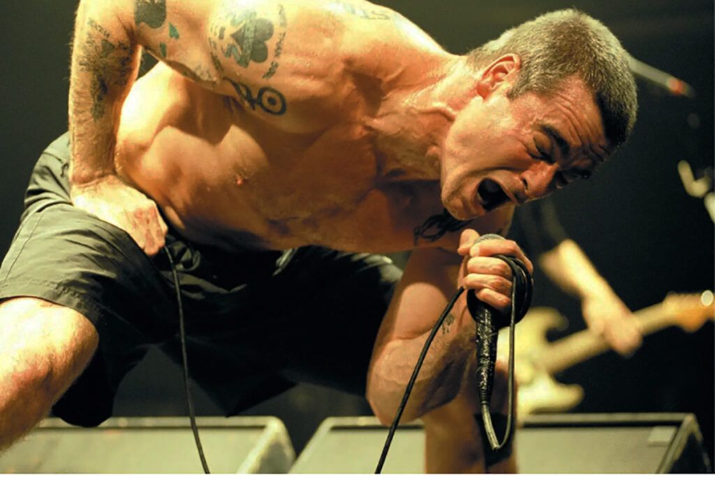 Henry Rollins calificó a Trump como "un rico aburrido que juega a ser presidente"