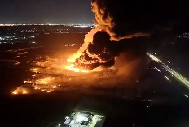 Explosión en Ezeiza: confirman que el humo es molesto, pero no tóxico y Provincia ya no reporta pacientes internados 1 Explosión en Ezeiza: confirman que el humo es molesto, pero no tóxico y Provincia ya no reporta pacientes internados