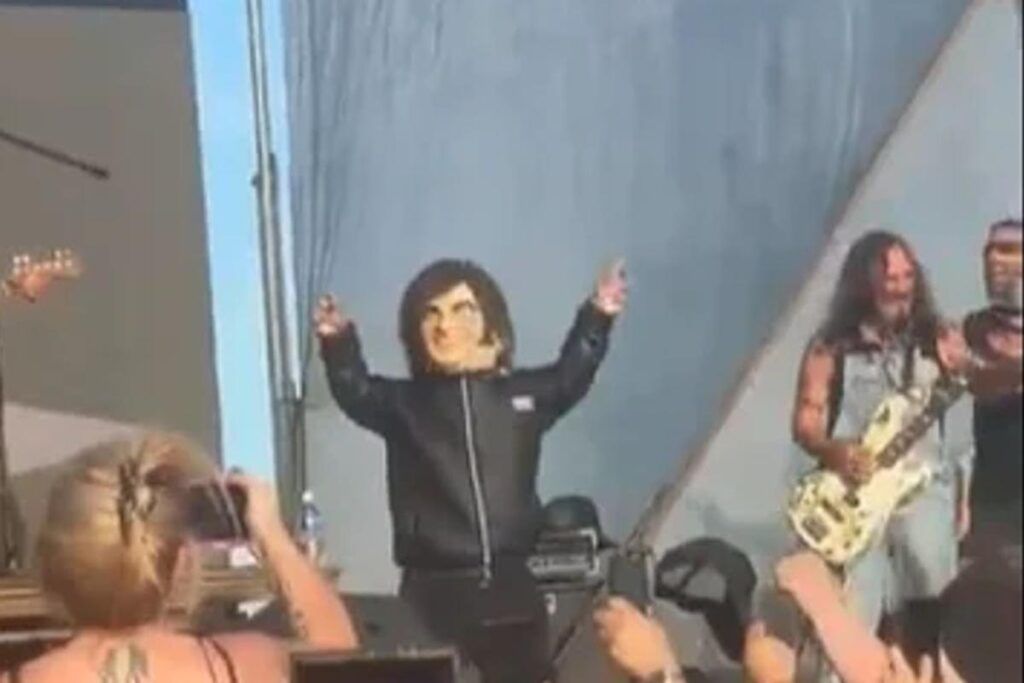 La Renga volvió a tocar "Panic show" con un "pequeño Milei" de invitado