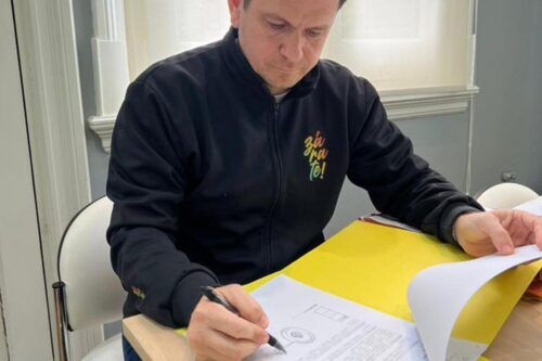 La IA al poder: Zárate designa a una inteligencia artificial como funcionaria municipal