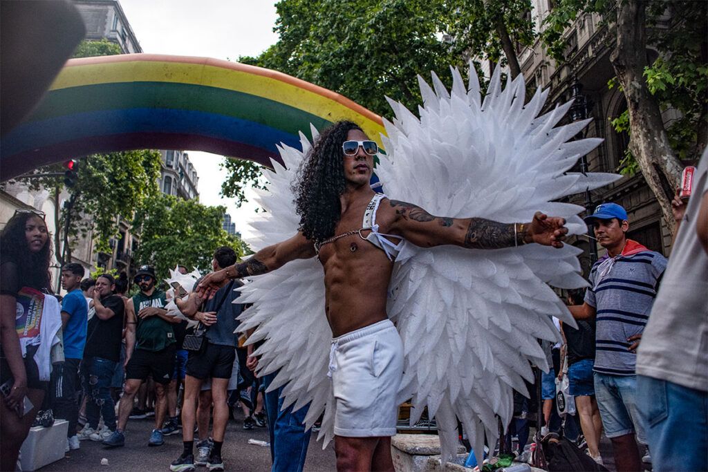 Postales del Orgullo: lucha y color en la marcha 2025