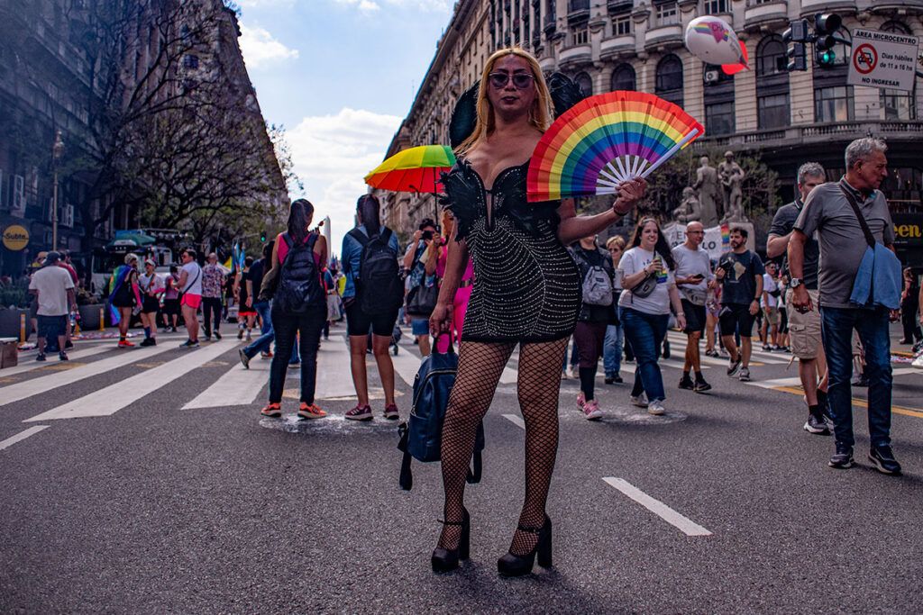 Postales del Orgullo: lucha y color en la marcha 2025
