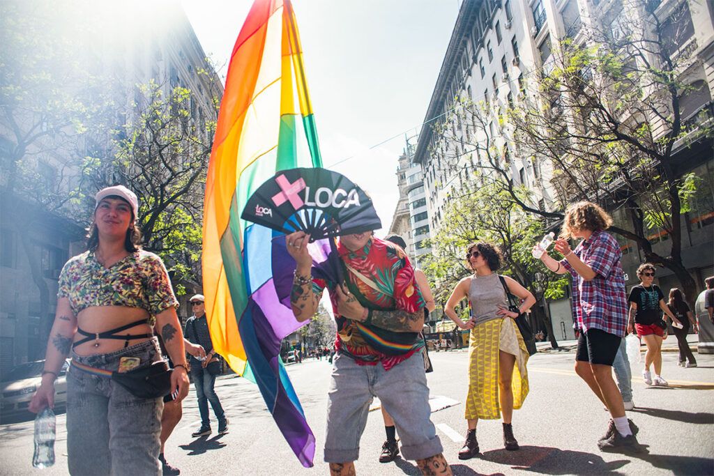 Postales del Orgullo: lucha y color en la marcha 2025