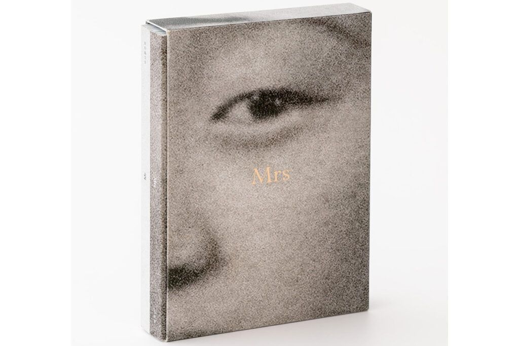 Un relato familiar a partir del álbum de fotos de un matrimonio (in)feliz