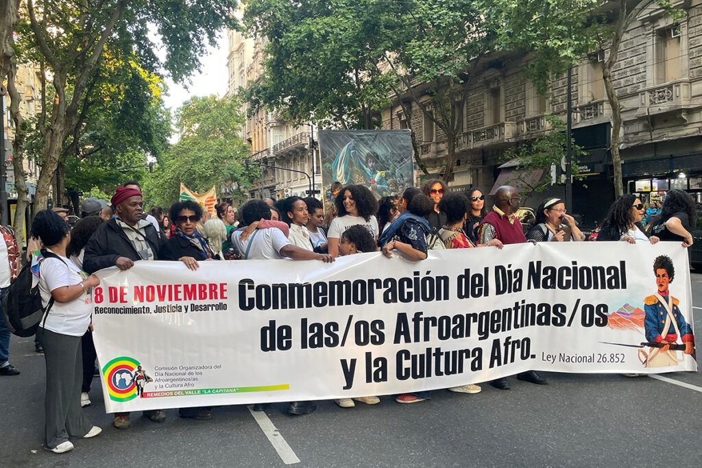 La afroargentinidad: de la lucha contra el racismo a la figura de María Remedios del Valle 1 La afroargentinidad: de la lucha contra el racismo a la figura de María Remedios del Valle