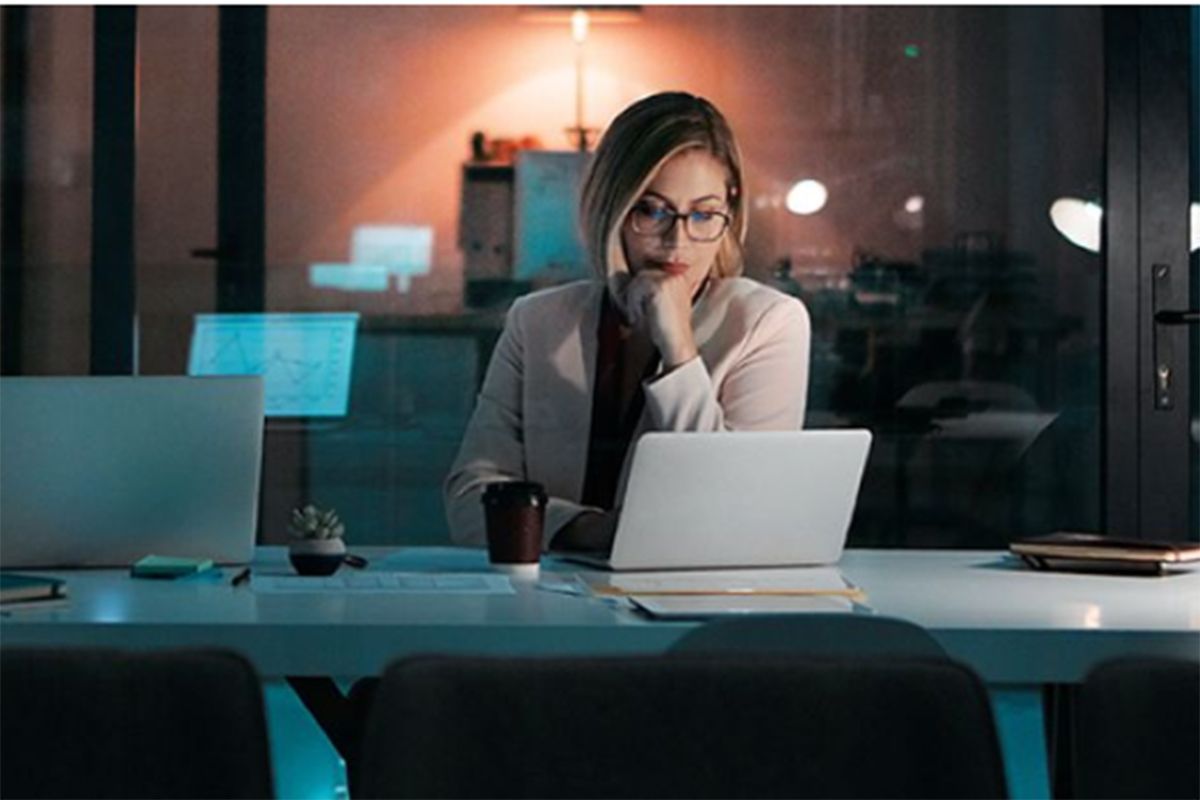 Científicos aportan nueva evidencia para entender por qué el cerebro decide peor de noche