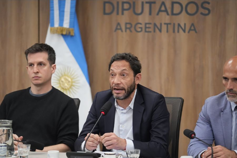 “Alta gravedad institucional”: para Diputados, Milei usó la investidura presidencial para que se cometa la estafa $Libra 1 “Alta gravedad institucional”: para Diputados, Milei usó la investidura presidencial para que se cometa la estafa $Libra