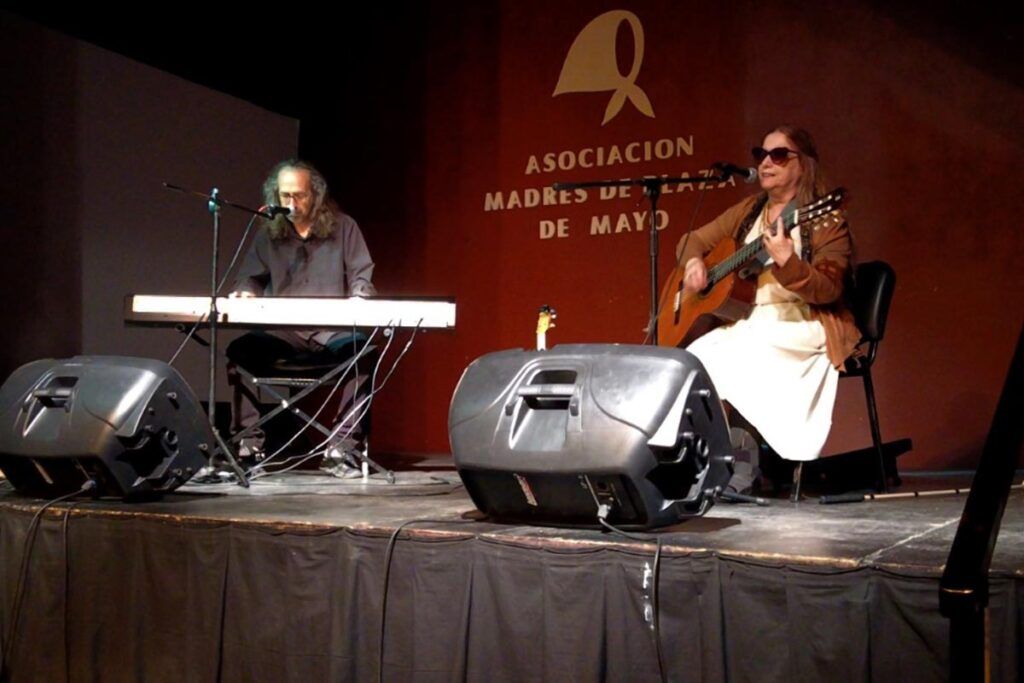 El dúo Geberovich-Klainer recorre Argentina con su disco nuevo y su compromiso con los DDHH