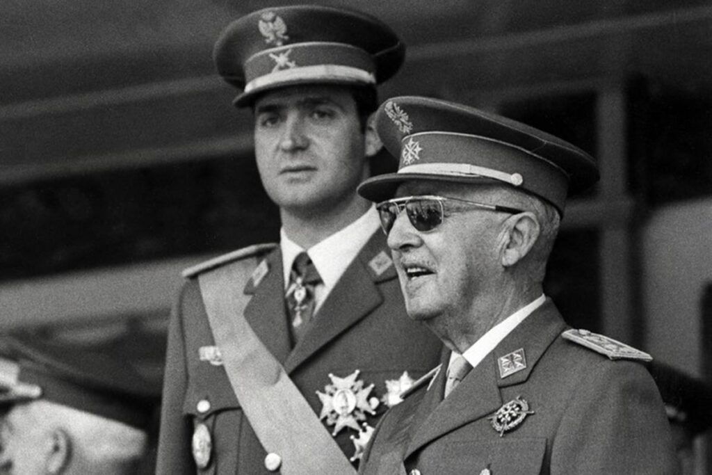 A 50 años de la muerte de Franco, España recuerda el final de su etapa más oscura