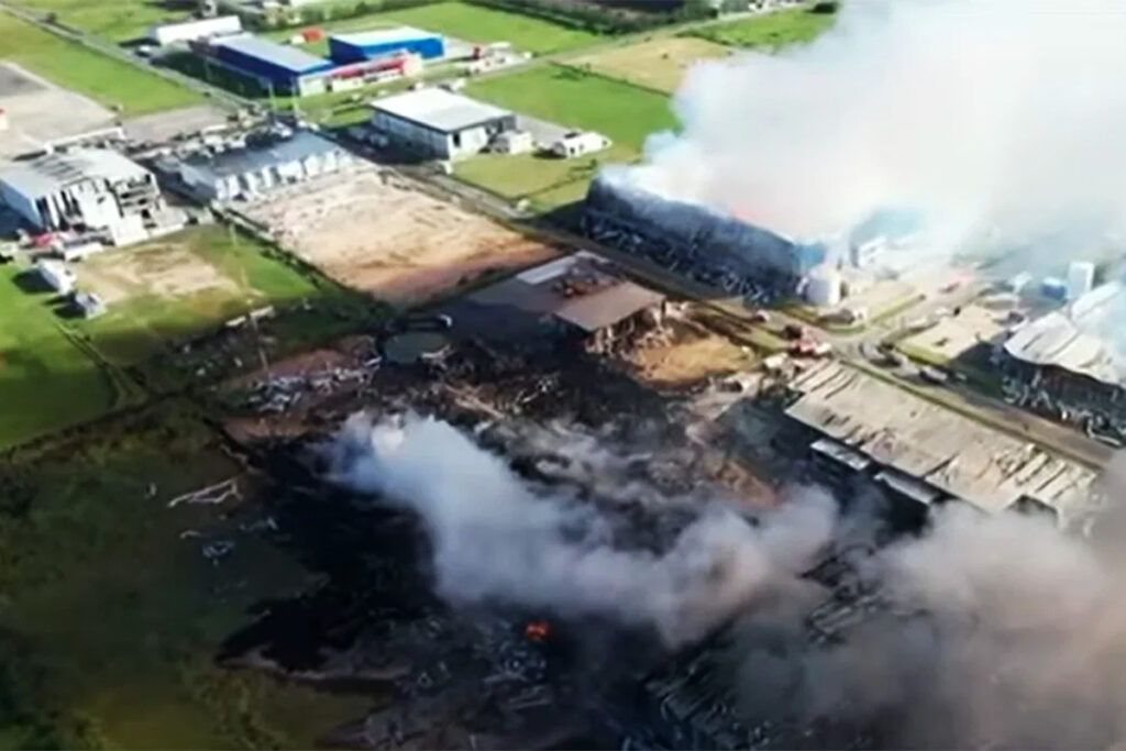 El estado de situación en Ezeiza: cuánto seguirá el fuego, el origen y la investigación del feroz incendio 1 El estado de situación en Ezeiza: cuánto seguirá el fuego, el origen y la investigación del feroz incendio