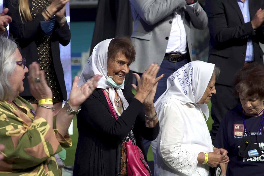 “Los fusilados de Racing”: la dictadura, el fútbol y un secreto bajo las tribunas