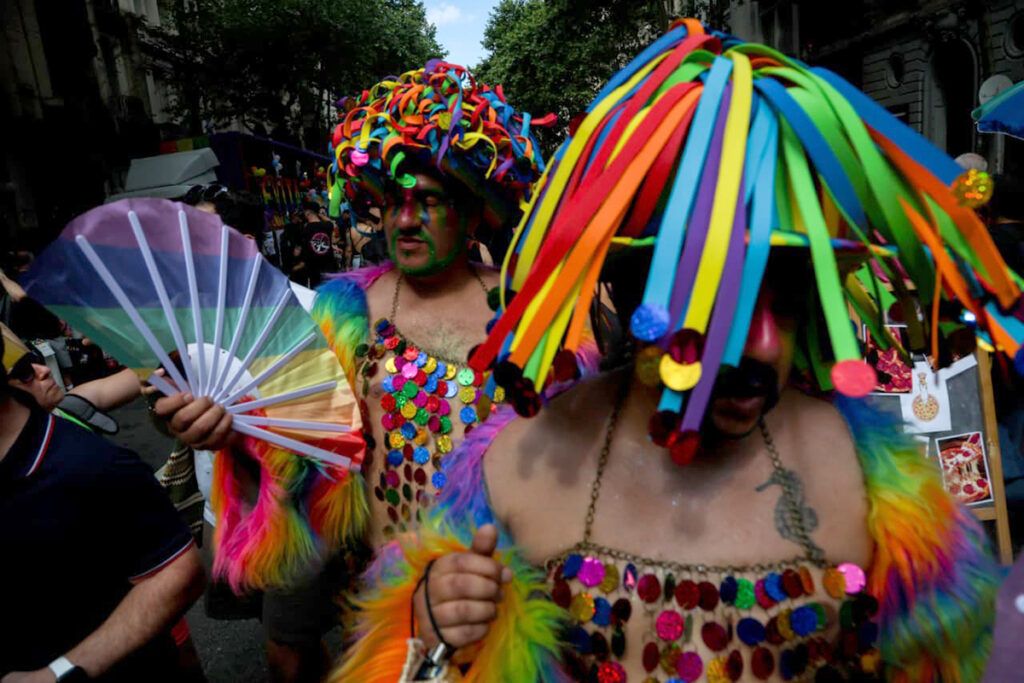 Postales del Orgullo: lucha y color en la marcha 2025