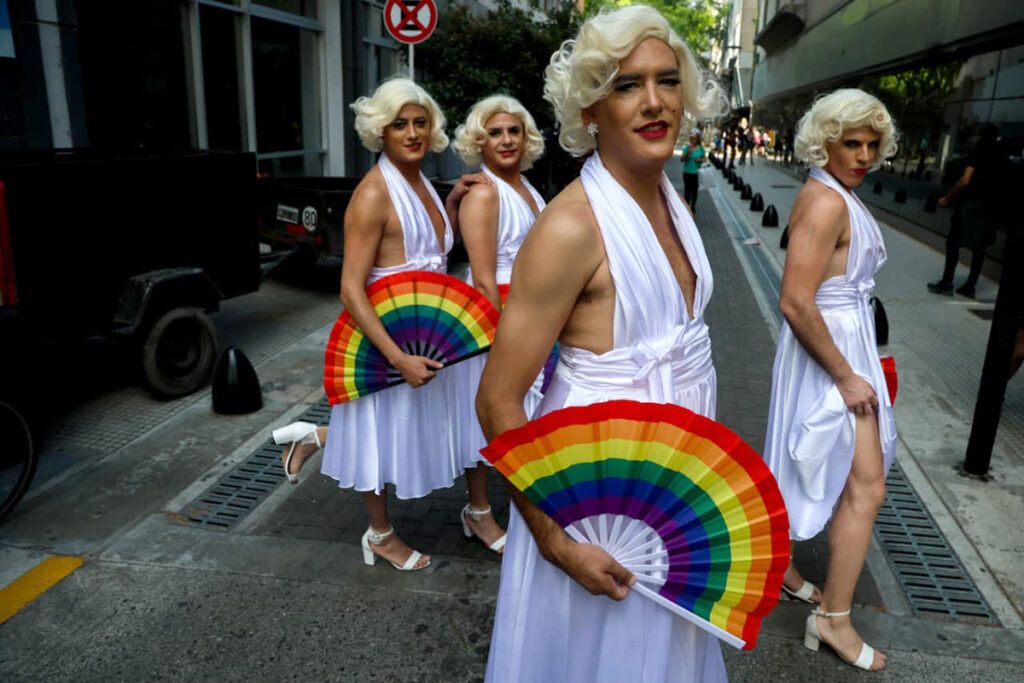 Postales del Orgullo: lucha y color en la marcha 2025