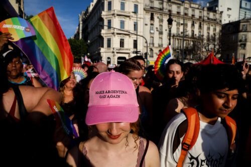 Postales del Orgullo: lucha y color en la marcha 2025