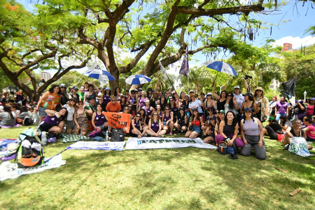 Las mujeres también al frente 2 Las mujeres también al frente