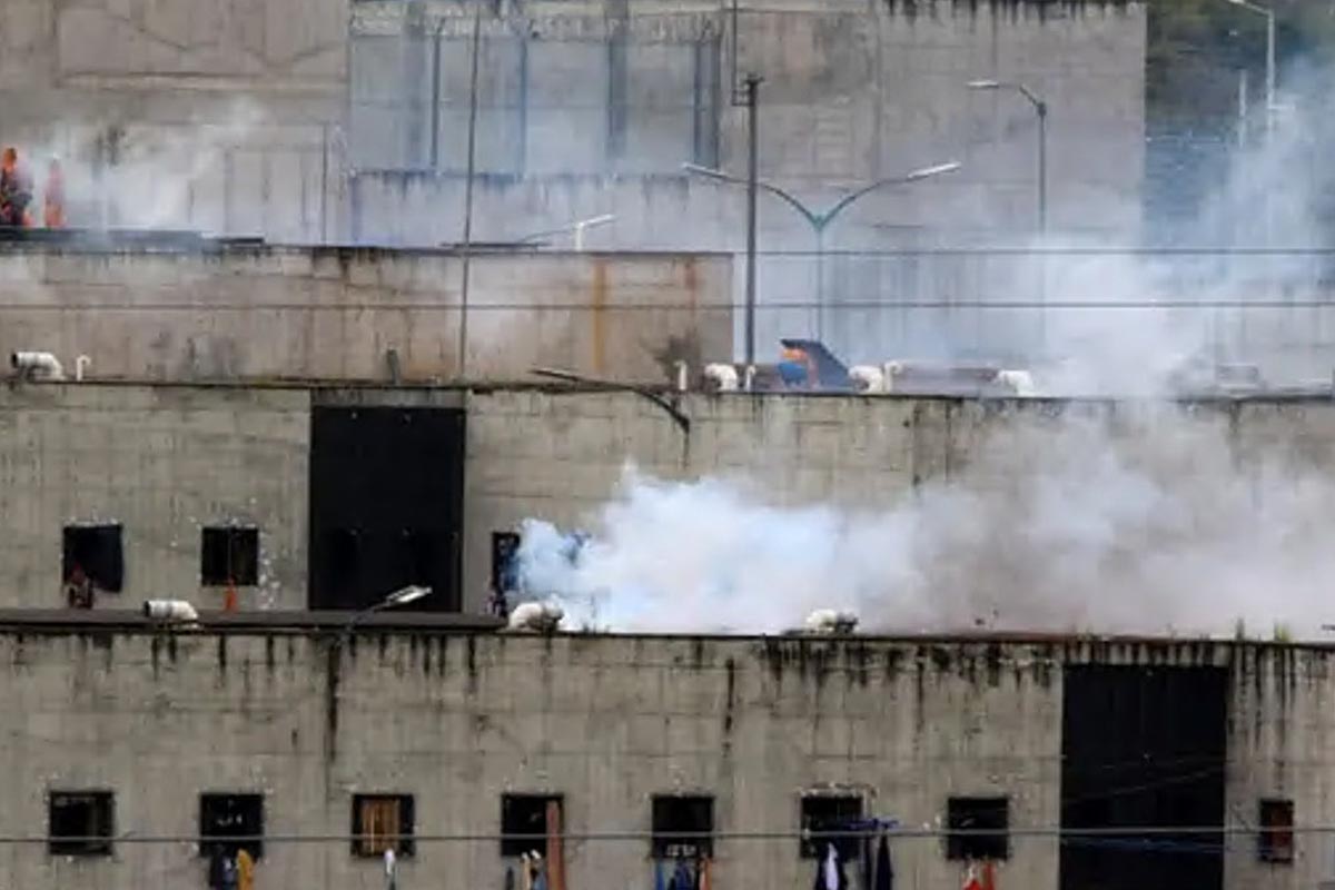 Nueva masacre carcelaria en Ecuador: al menos 27 presos murieron asfixiados