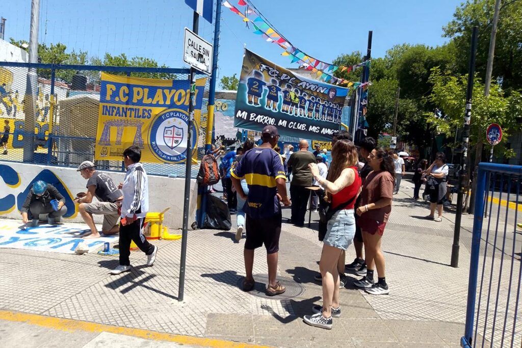 El Playón de La Boca, sus pibes y el desalojo