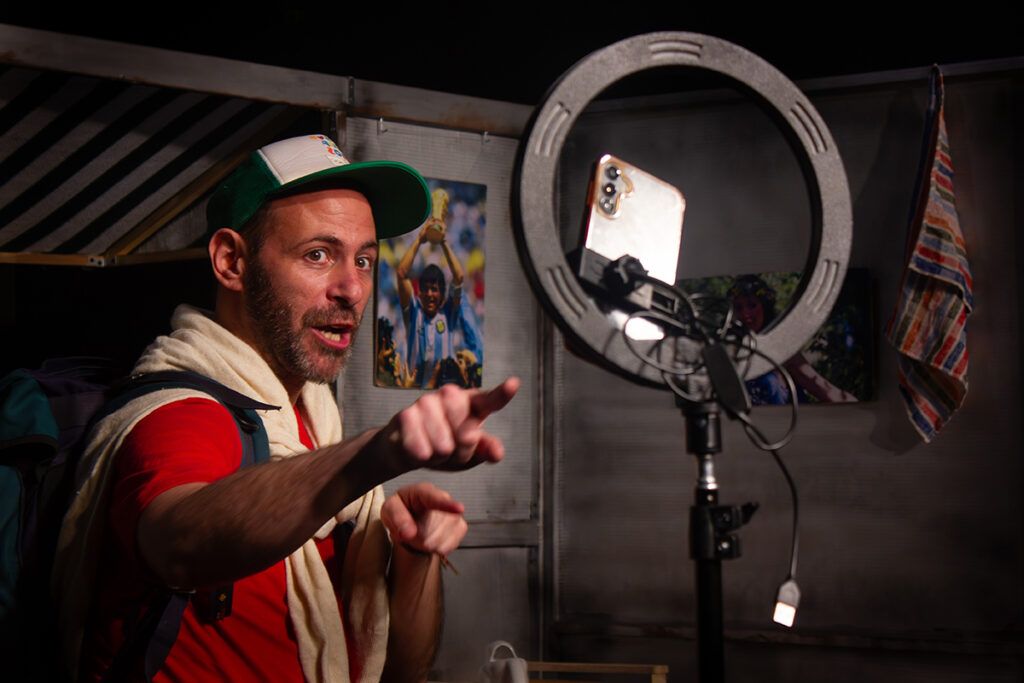 "La Changuita", humor, poesía y crítica social en un carrito 1 "La Changuita", humor, poesía y crítica social en un carrito