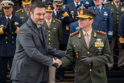 Hijos de los represores al poder: los casos del flamante ministro de Defensa y del titular de Fabricaciones Militares