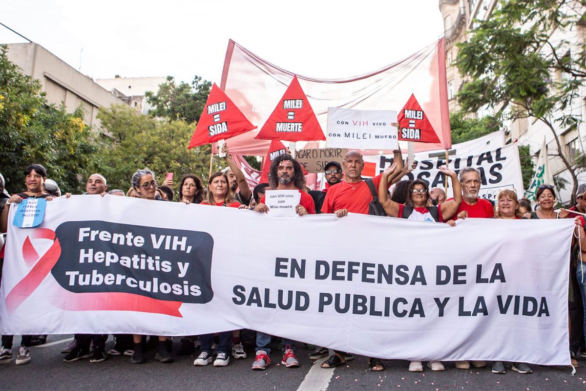 Vivir con VIH en tiempos de ajuste libertario: «Sin presupuesto no hay respuesta»