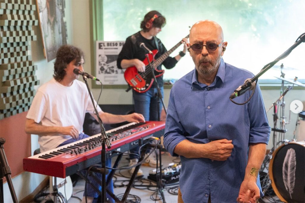 Ahora nos volvimos a ilusionar: el Indio posteó fotos grabando junto a Los Fundamentalistas 1 Ahora nos volvimos a ilusionar: el Indio posteó fotos grabando junto a Los Fundamentalistas