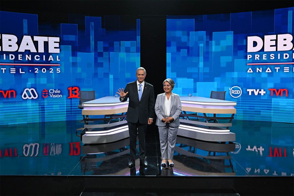 La cena en Chile está servida para Kast, pero quién sabe 4 La cena en Chile está servida para Kast, pero quién sabe