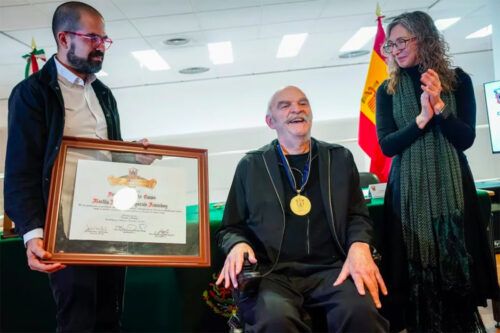 Martín Caparrós recibió el Doctor Honoris Causa de la Universidad de Guadalajara