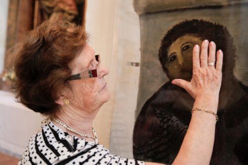 Murió Cecilia Giménez, protagonista involuntaria de un fenómeno global que cambió el destino de un pueblo