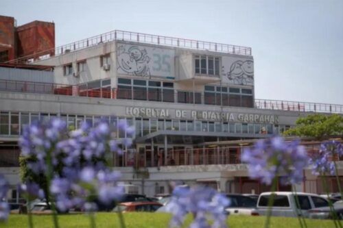 El Garrahan realizó un traslado inédito de alta complejidad de una beba en estado crítico