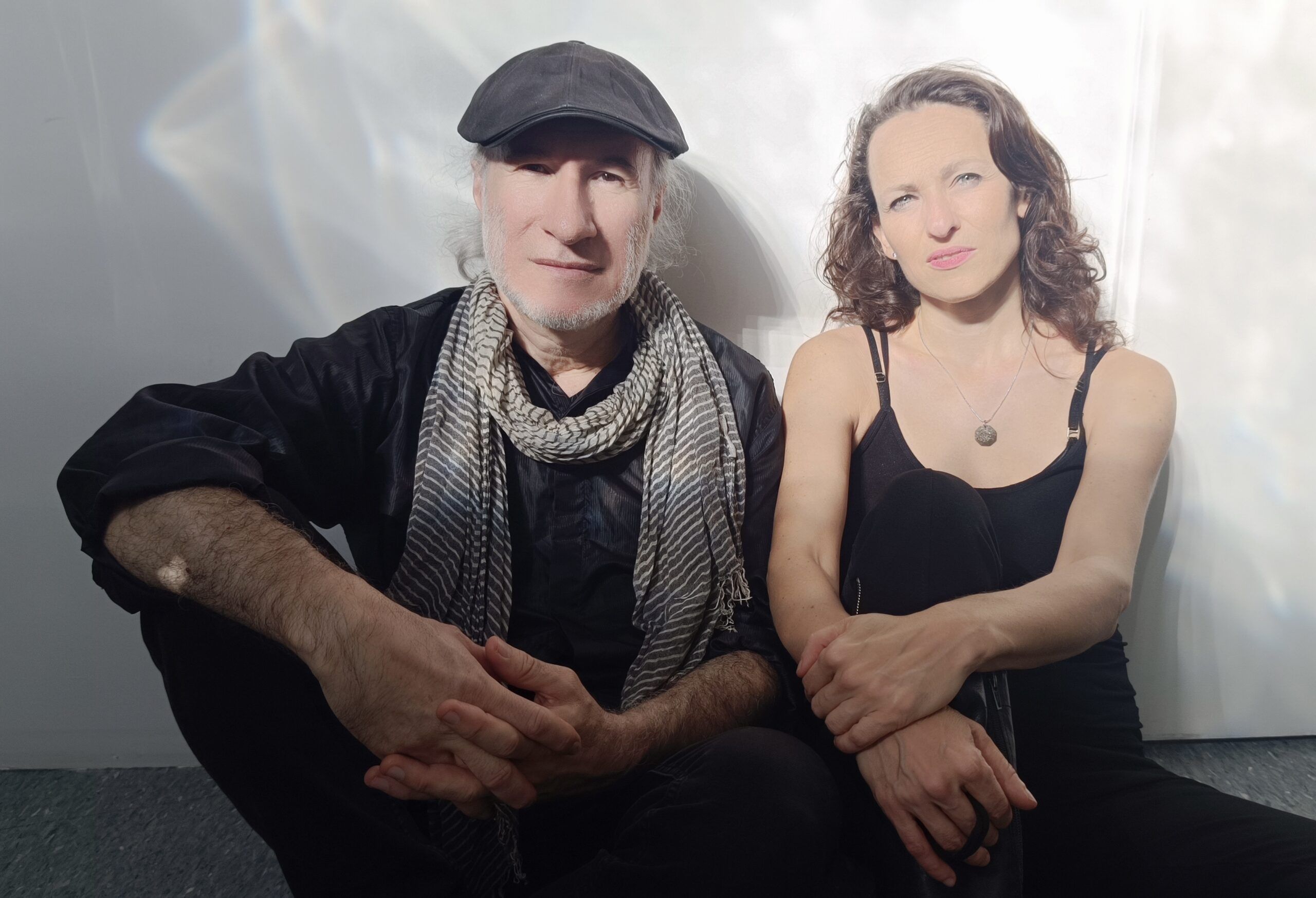 Quique Sinesi y Astrid Motura presentan «La Magia»