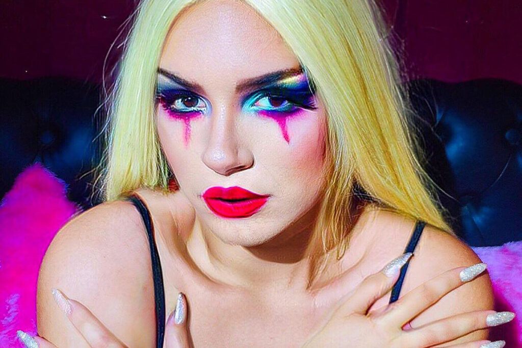 Atacaron brutalmente a La Queen en un contexto de crecientes agresiones a la comunidad LGTBIQ+ 1 Atacaron brutalmente a La Queen en un contexto de crecientes agresiones a la comunidad LGTBIQ+