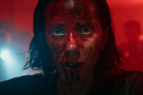 “Los ojos del abismo”: terror, Malvinas y una advertencia sobre este presente de crueldad y abandono