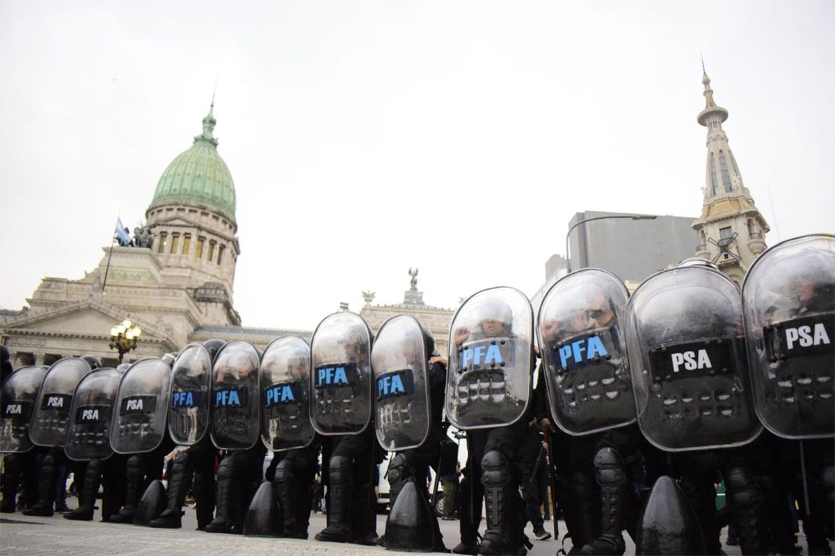 Argentina, entre los mayores niveles de desconfianza de la policía