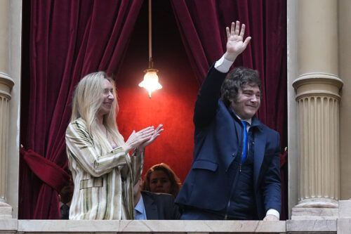 Con Milei en el palco, juraron los nuevos diputados en el Congreso