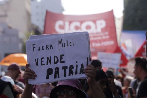 Cinco razones para marchar contra la reforma antilaboral