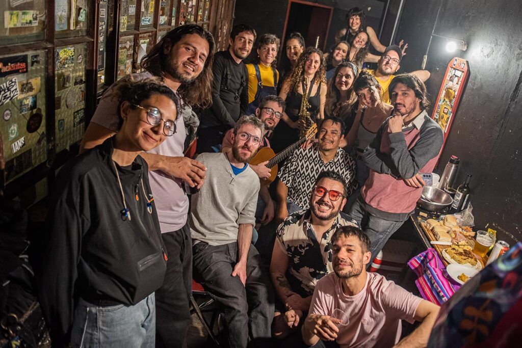 Oiga! despide el año con Teresa Parodi en una gran fiesta cooperativa y con nuevos desafíos musicales 1 Oiga! despide el año con Teresa Parodi en una gran fiesta cooperativa y con nuevos desafíos musicales