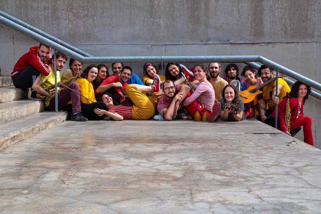 Oiga! despide el año con Teresa Parodi en una gran fiesta cooperativa y con nuevos desafíos musicales 2 Oiga! despide el año con Teresa Parodi en una gran fiesta cooperativa y con nuevos desafíos musicales