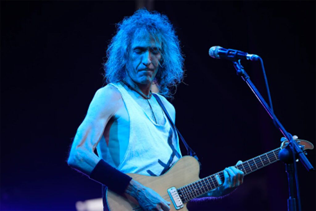 Murió Robe Iniesta, líder de Extremoduro y referente del rock español 4 Murió Robe Iniesta, líder de Extremoduro y referente del rock español