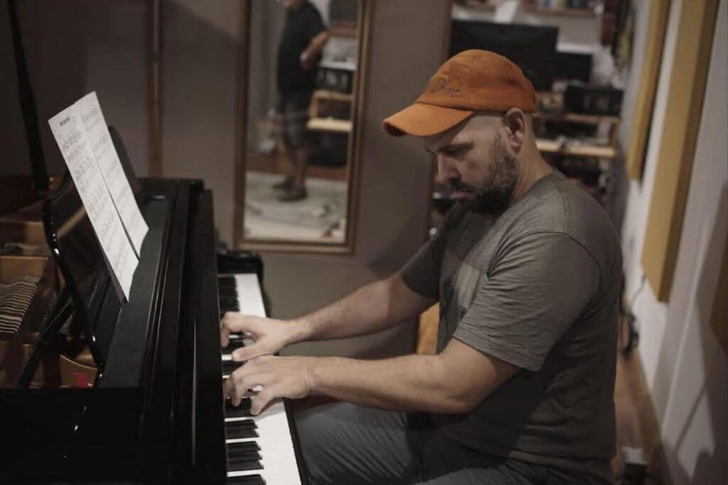 Sebastián Zanetto Trío explora vínculos íntimos con “La otra familia” 1 Sebastián Zanetto Trío explora vínculos íntimos con “La otra familia”